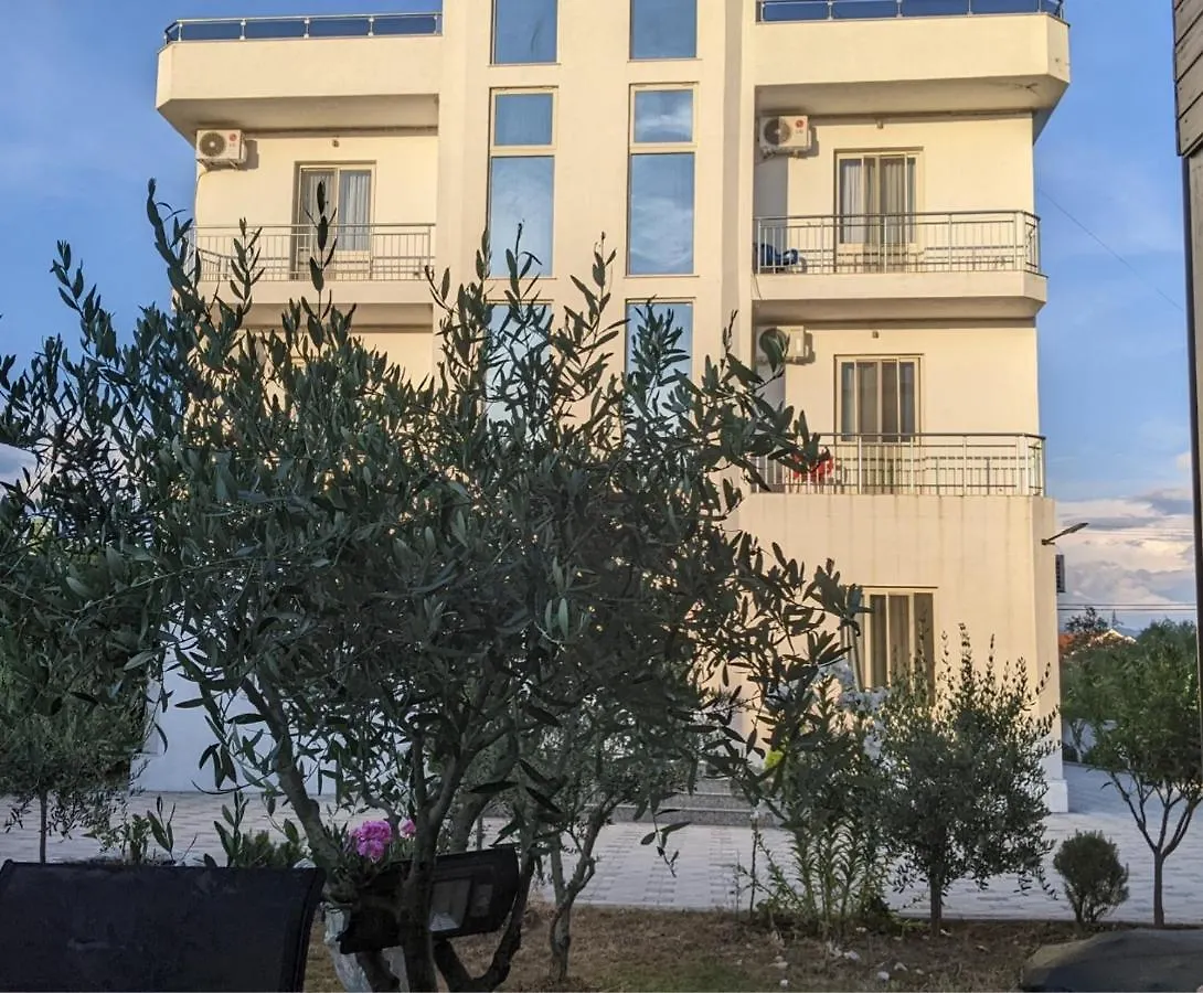 Kune Vain Guest House Tale 0*,  Albanie